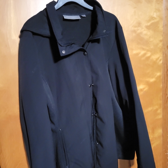 AVENUE brand water repellent jacket with oversized hood. Size 26/28 - Picture 4 of 4